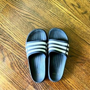 Addidas slides